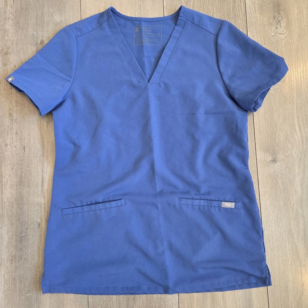 FIGS Womens Size XS Navy Blue Scrub Top Shirt Technical Collection FW1100 V Neck